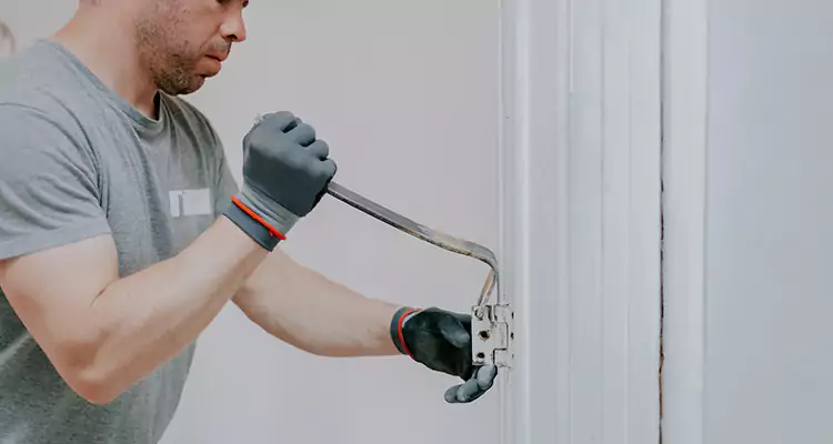 Cracked Door Jamb Repair in Palm Valley, FL