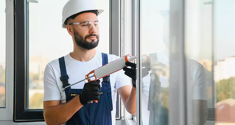 Retractable Screens Repair for Patio in Palm Valley, FL