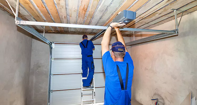 Garage Door Opener Technician in Palm Valley, FL